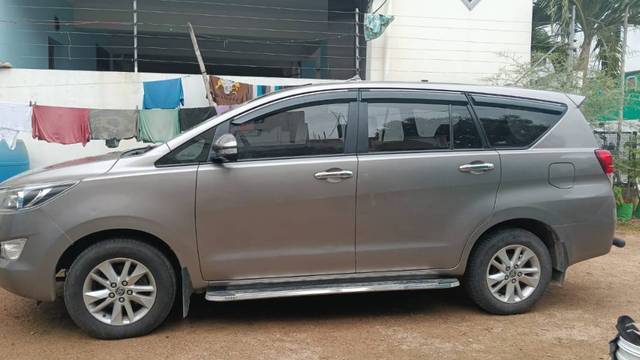 https://images10.gaadi.com/usedgaadi-sellcar/UsedCar/f5b5de46a/2f1afd2f-3145-4cb5-a64e-e5337b0cc531.jpg?imwidth=6402
