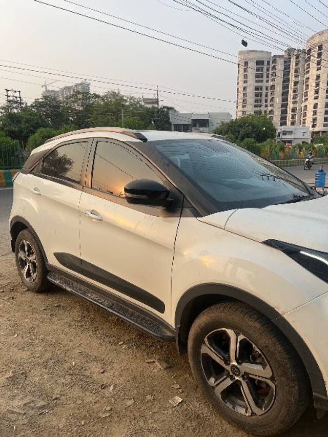 https://images10.gaadi.com/usedgaadi-sellcar/UsedCar/f5b6a186a/1b75feed-bd38-4516-a81b-21da7196a1be.jpg?imwidth=6400