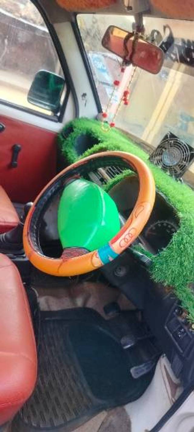 https://images10.gaadi.com/usedgaadi-sellcar/UsedCar/f5b6daefa/609c1f8b-451e-44f1-87ab-f8027de41eab.jpg?imwidth=6401