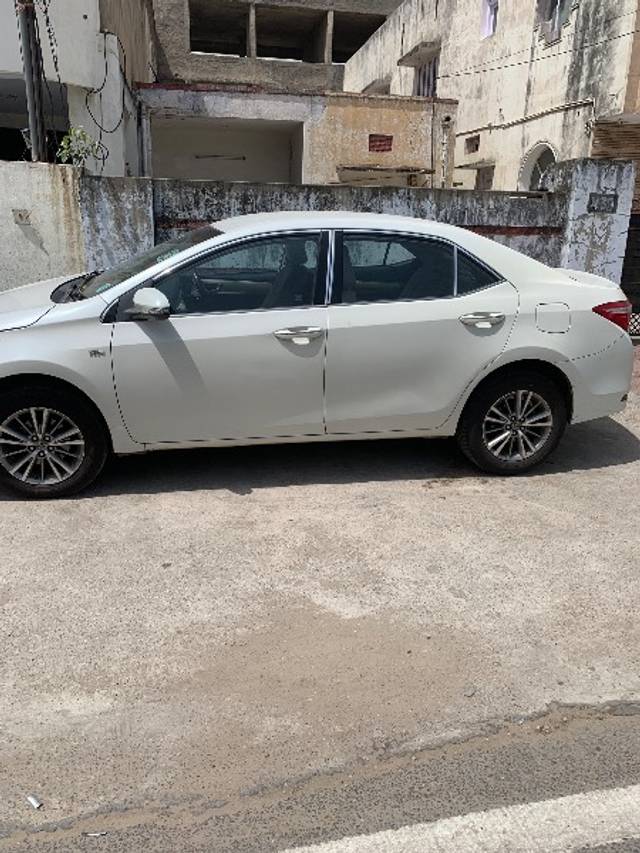 https://images10.gaadi.com/usedgaadi-sellcar/UsedCar/f5b73877a/309dff96-7baa-4d43-a38e-a18ebd5f6913.jpeg?imwidth=6400