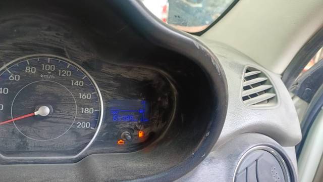 https://images10.gaadi.com/usedgaadi-sellcar/UsedCar/f5b772d0a/32a18f54-fca5-4b8b-9213-2bbcbb043367.jpg?imwidth=6402