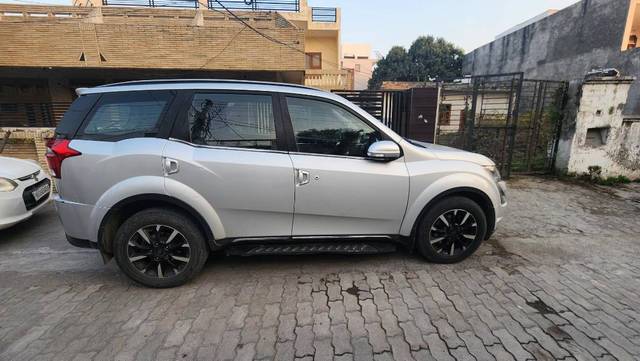 https://images10.gaadi.com/usedgaadi-sellcar/UsedCar/f5b77f3ca/7c0392c0-c987-42a7-a587-0ce22fd34e6d.jfif?imwidth=6401