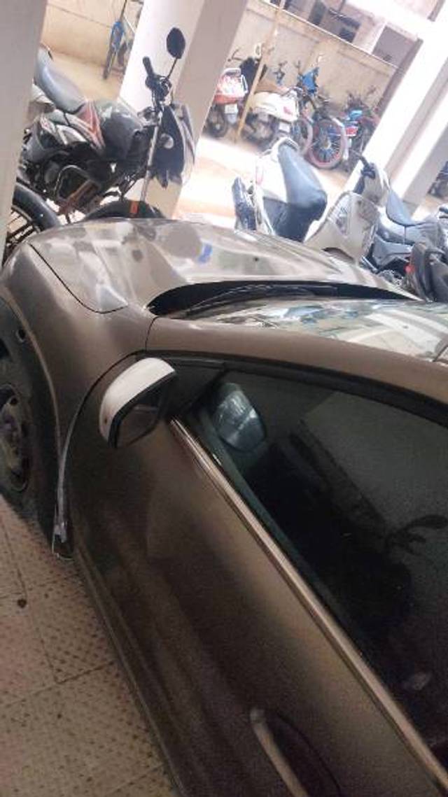 https://images10.gaadi.com/usedgaadi-sellcar/UsedCar/f5b7b9f0a/2db3a38c-cb39-4ad3-b5c2-652d9920671a.jpg?imwidth=6401