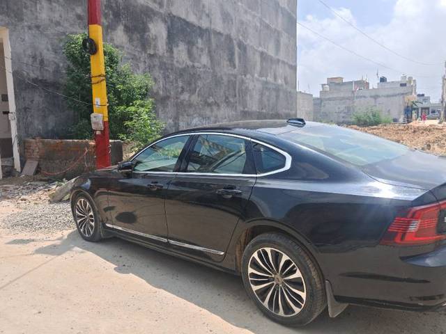 https://images10.gaadi.com/usedgaadi-sellcar/UsedCar/f5b8a942a/924ee4c1-e6b5-4f77-a6de-203170a0a091.jpg?imwidth=6402
