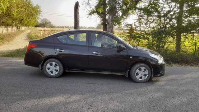 https://images10.gaadi.com/usedgaadi-sellcar/UsedCar/f5b8b3d5a/1d33d4dc-2457-46a7-af1e-405490e3df6c.jpg?imwidth=6401