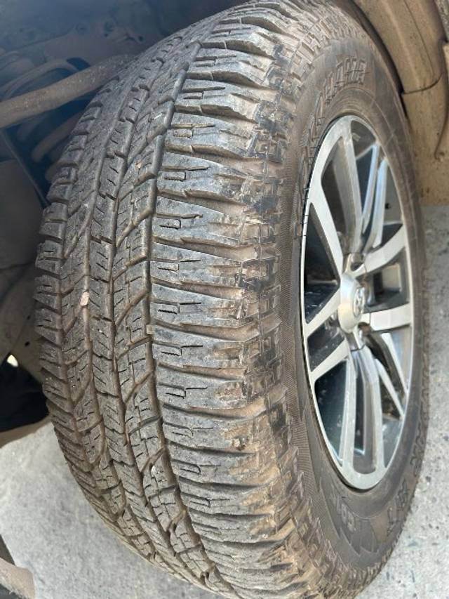 https://images10.gaadi.com/usedgaadi-sellcar/UsedCar/f5b8b55fa/f39f0358-1ec7-46e7-b838-661b78660a69.jpeg?imwidth=6400
