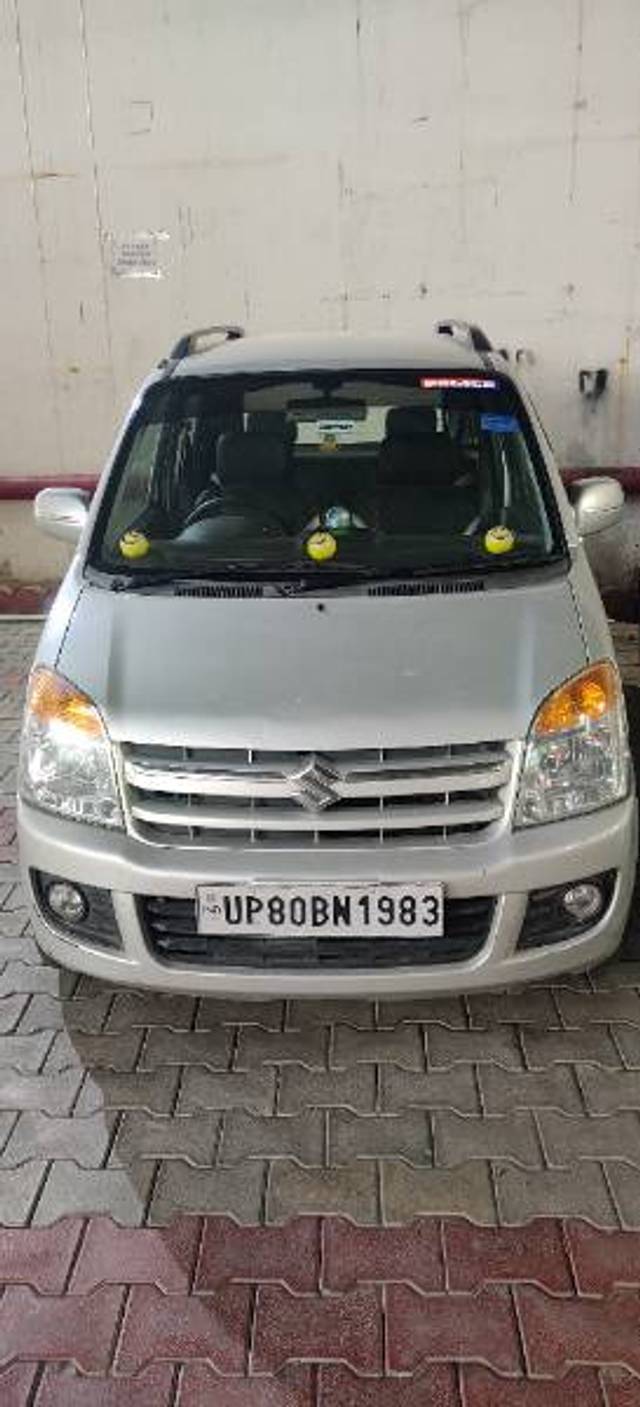 https://images10.gaadi.com/usedgaadi-sellcar/UsedCar/f5b8cb63a/cef57c18-baeb-4fbb-af94-0bb4619a02a5.jpg?imwidth=6400