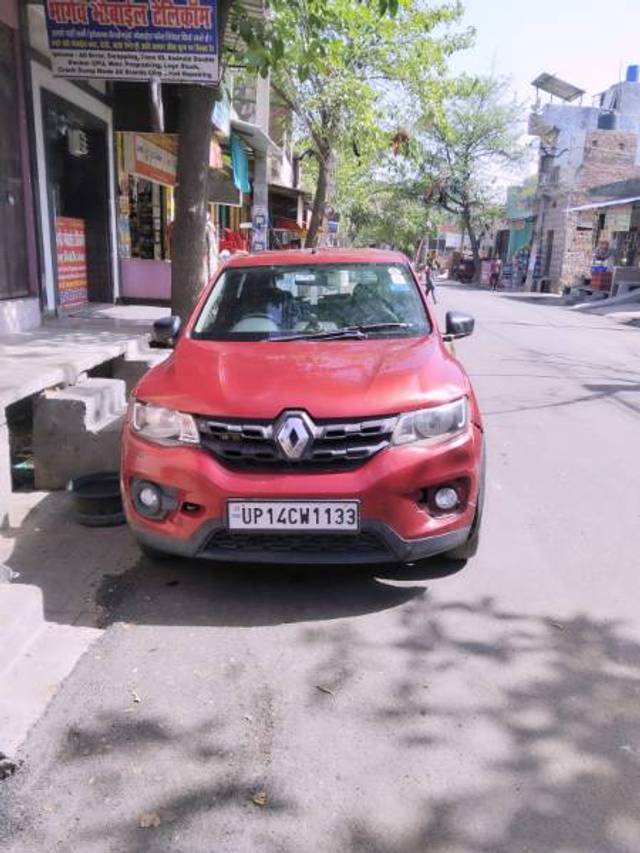 https://images10.gaadi.com/usedgaadi-sellcar/UsedCar/f5b8cdc0a/3ee953d4-6165-45f6-9391-c560e3b85477.jpg?imwidth=6400