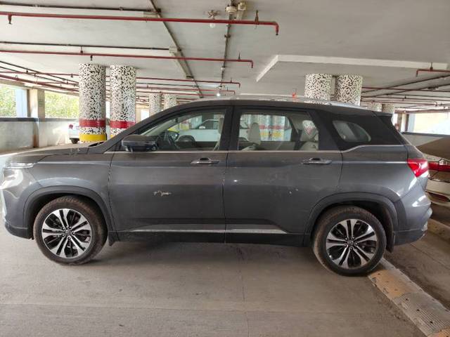 https://images10.gaadi.com/usedgaadi-sellcar/UsedCar/f5b94c52a/8099d1f3-8375-496a-a943-d035206bca71.jpg?imwidth=6401