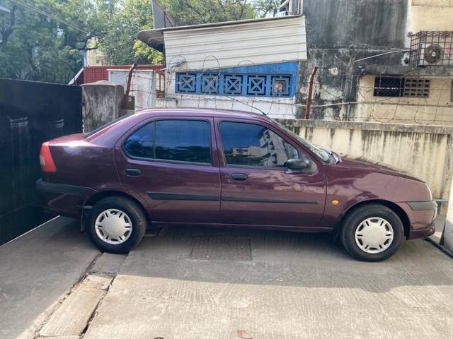 https://images10.gaadi.com/usedgaadi-sellcar/UsedCar/f5b97cd2a/a04f574b-0c21-4e3f-a3e6-4d2379fc76d5.jpeg?imwidth=6400