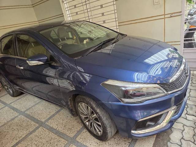 https://images10.gaadi.com/usedgaadi-sellcar/UsedCar/f5b9dc95a/0d70cef7-7ea7-4401-9337-b6d7187fa79b.jpg?imwidth=6400