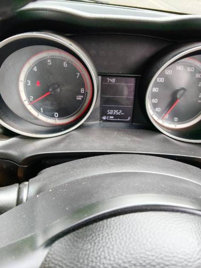 https://images10.gaadi.com/usedgaadi-sellcar/UsedCar/f5ba87baa/b95cbfee-5975-4c4a-994b-b231d5aecf9d.jpg?imwidth=6401