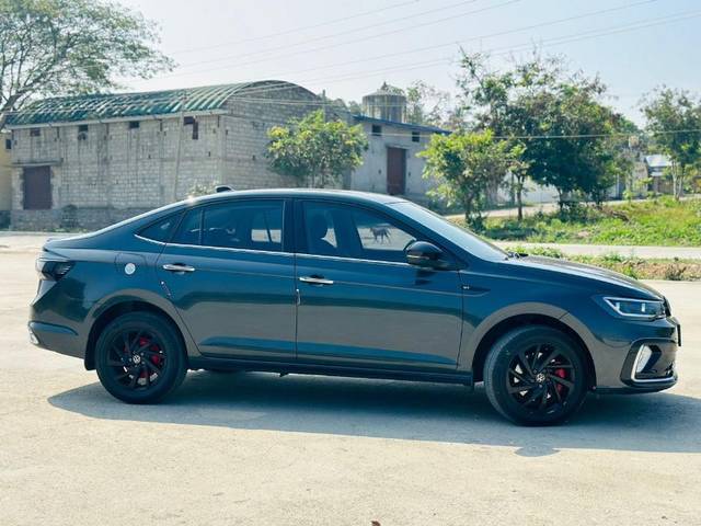 https://images10.gaadi.com/usedgaadi-sellcar/UsedCar/f5ba9cfca/0682ca27-ae57-4fb1-96bd-f780866a265f.jpeg?imwidth=6400