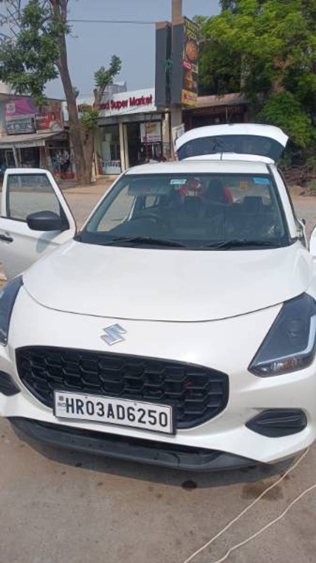 https://images10.gaadi.com/usedgaadi-sellcar/UsedCar/f5bac603a/c83fa592-715f-418a-9a9f-b2ec8892e71a.jpg?imwidth=6400
