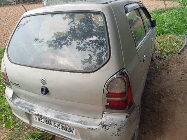 https://images10.gaadi.com/usedgaadi-sellcar/UsedCar/f5bbefb3a/7b94b56f-6c18-4d72-8a75-84b4b396818d.jpg?imwidth=6402
