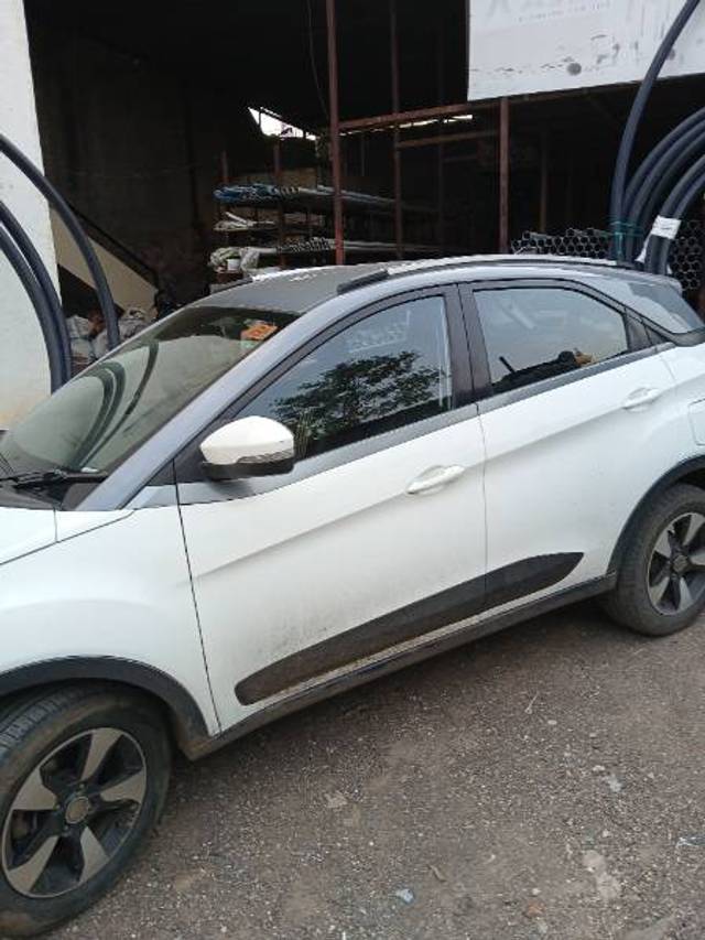 https://images10.gaadi.com/usedgaadi-sellcar/UsedCar/f5bc36dda/546fd8f0-016d-4f86-b57e-be3fa4d9fb57.jpg?imwidth=6400