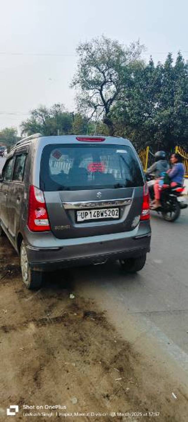https://images10.gaadi.com/usedgaadi-sellcar/UsedCar/f5bc43dda/4c025172-c169-47af-8039-639b9b10ba22.jpg?imwidth=6401