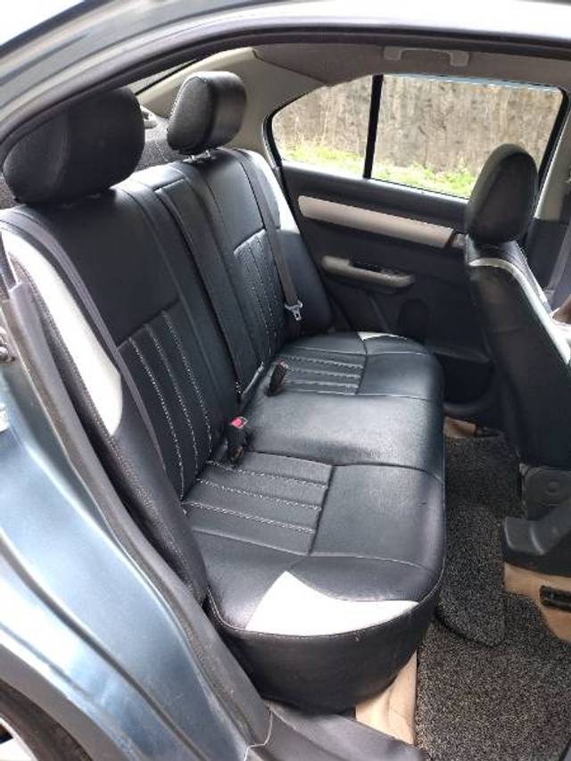 https://images10.gaadi.com/usedgaadi-sellcar/UsedCar/f5bc4f96a/79fa4f6a-bea2-419e-a917-fd0b97db5c63.jpg?imwidth=6402