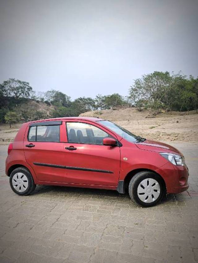 https://images10.gaadi.com/usedgaadi-sellcar/UsedCar/f5bce6bba/12e194d1-c0de-4c17-b94d-6bd8ca021409.jpg?imwidth=6401