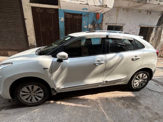 https://images10.gaadi.com/usedgaadi-sellcar/UsedCar/f5bd1ddba/48ccefd5-a971-462e-b15e-13799de1f3a5.jpeg?imwidth=6402