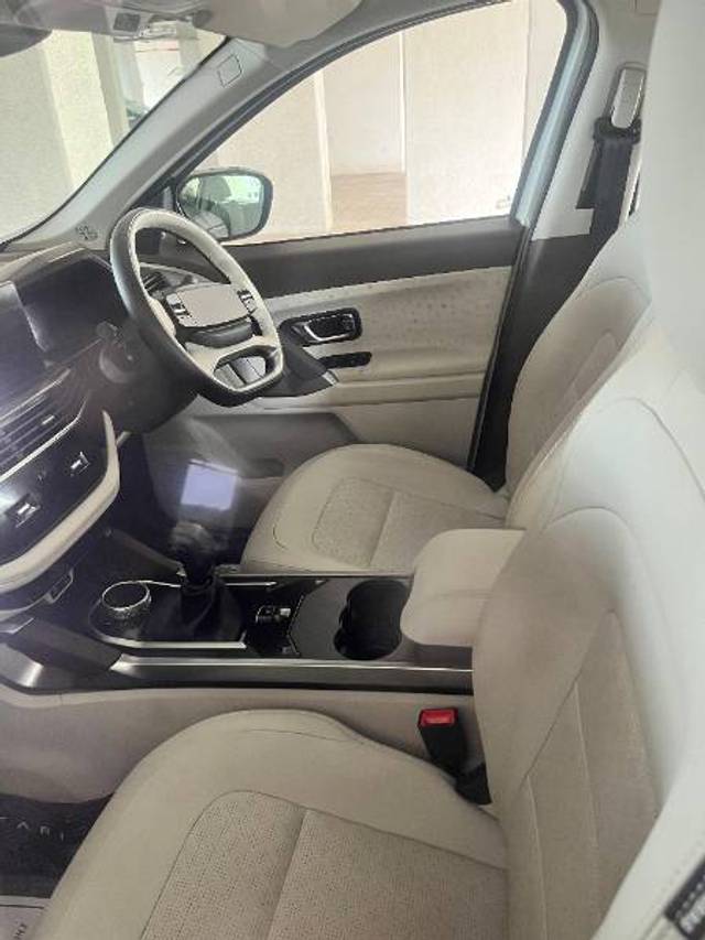 https://images10.gaadi.com/usedgaadi-sellcar/UsedCar/f5bd2550a/a6f0c19c-bcfd-4847-9829-d55252dd5d20.jpg?imwidth=6402