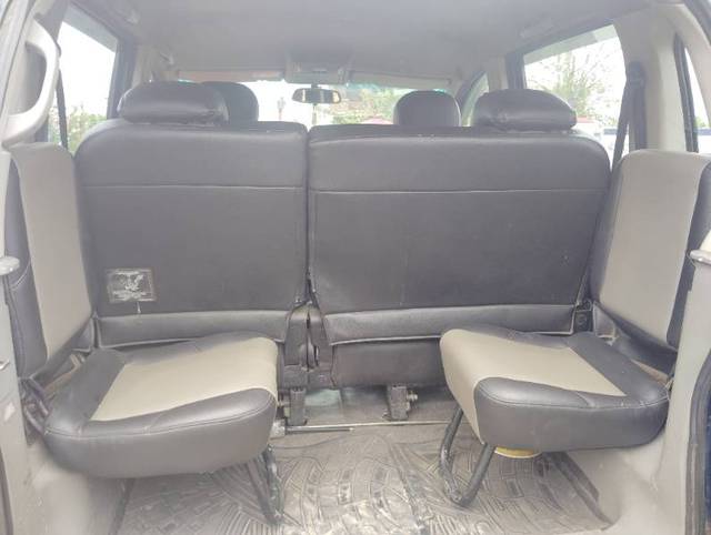 https://images10.gaadi.com/usedgaadi-sellcar/UsedCar/f5bd62bea/548ca539-23d3-45c3-9081-af9d20d3313e.jpg?imwidth=6401