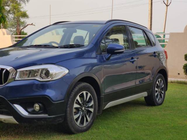 https://images10.gaadi.com/usedgaadi-sellcar/UsedCar/f5bdddd7a/5ab761e7-ddb9-461d-9316-dd70e8d0834a.jpg?imwidth=6400