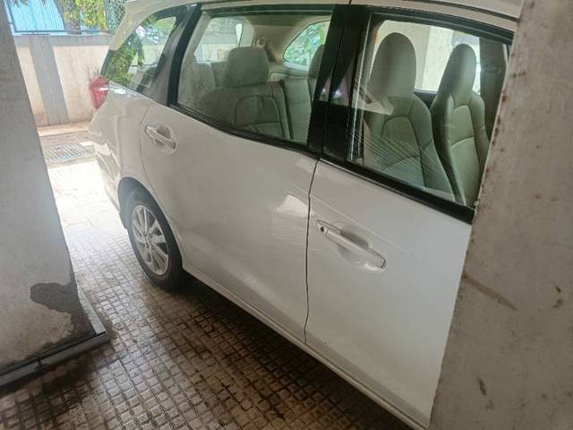 https://images10.gaadi.com/usedgaadi-sellcar/UsedCar/f5bdebe0a/1ae721b3-aeaa-4210-9b91-585160968857.jpg?imwidth=6400