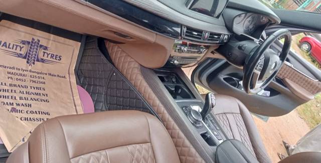 https://images10.gaadi.com/usedgaadi-sellcar/UsedCar/f5be38bfa/9528caec-6d1b-4df2-ac17-c7dcf8bcbaad.jpg?imwidth=6402
