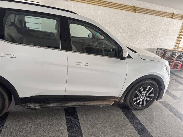 https://images10.gaadi.com/usedgaadi-sellcar/UsedCar/f5be3ea6a/5a31ae7d-0fea-44da-ac30-619aaad24c9b.jpeg?imwidth=6401