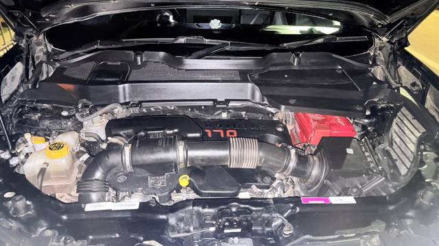 https://images10.gaadi.com/usedgaadi-sellcar/UsedCar/f5be6e31a/38400d05-460e-44bc-99b9-0524ae900522.jpeg?imwidth=6401
