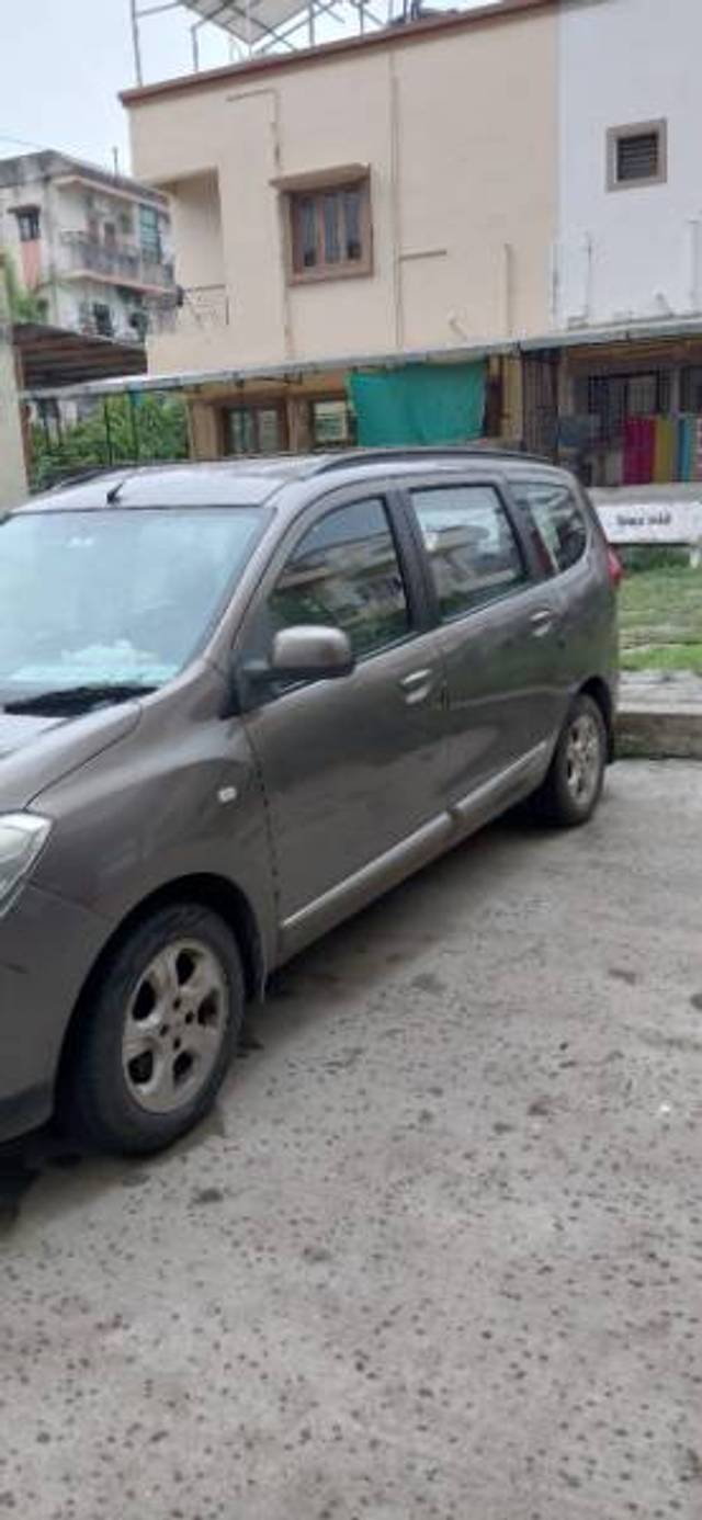 https://images10.gaadi.com/usedgaadi-sellcar/UsedCar/f5be9cfda/4a2ef040-935e-4a93-9c71-0322a07faacf.jpg?imwidth=6402