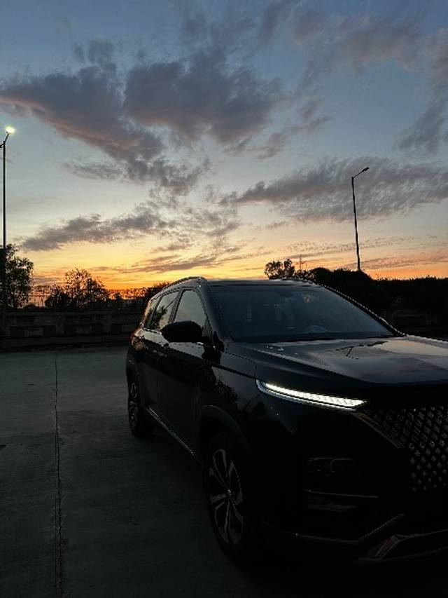 https://images10.gaadi.com/usedgaadi-sellcar/UsedCar/f5beb65ea/89c4d813-d2af-490c-a59e-4e57298c8abc.jpeg?imwidth=6401