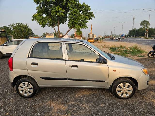 https://images10.gaadi.com/usedgaadi-sellcar/UsedCar/f5bef5c1a/cfaae358-b3c7-4979-8752-4321a59c360b.jpg?imwidth=6401
