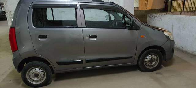 https://images10.gaadi.com/usedgaadi-sellcar/UsedCar/f5bf4c17a/105b9289-5328-4b41-a4f3-1ac3bfd3b966.jpg?imwidth=6400