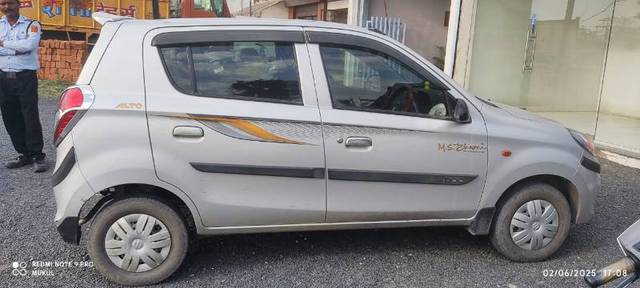 https://images10.gaadi.com/usedgaadi-sellcar/UsedCar/f5bf9d92a/a68d8e23-7b8f-4d73-be16-fc4849896aa3.jpg?imwidth=6401