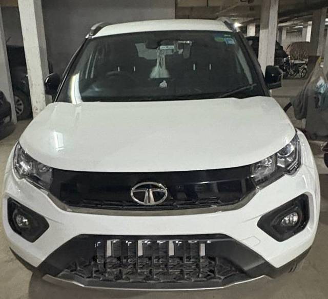 https://images10.gaadi.com/usedgaadi-sellcar/UsedCar/f5bfa5f9a/8c7f27ab-ebd3-4378-9505-dcc4fb8354d8.jpeg?imwidth=6402