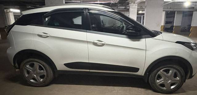 https://images10.gaadi.com/usedgaadi-sellcar/UsedCar/f5bfa5f9a/fb753be1-e8a7-4d3b-b88c-0a5713537c7f.jpeg?imwidth=6400