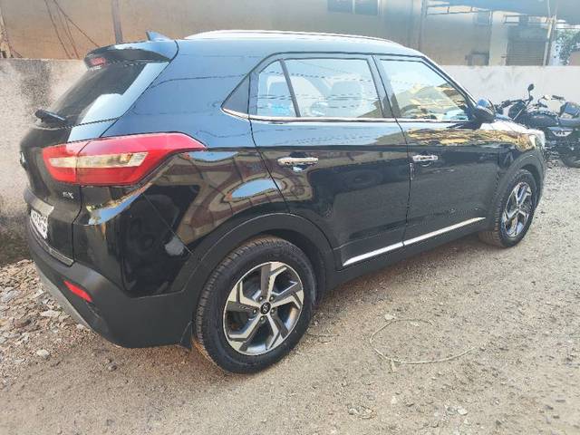 https://images10.gaadi.com/usedgaadi-sellcar/UsedCar/f5bfc78ba/1c59862c-ea10-480e-a7aa-7590dbfe76ec.jpg?imwidth=6400