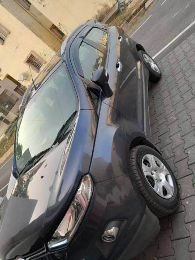 https://images10.gaadi.com/usedgaadi-sellcar/UsedCar/f5c0161fa/1f179bbb-5b57-4539-960d-76ea6dbc9fe5.jpg?imwidth=6401