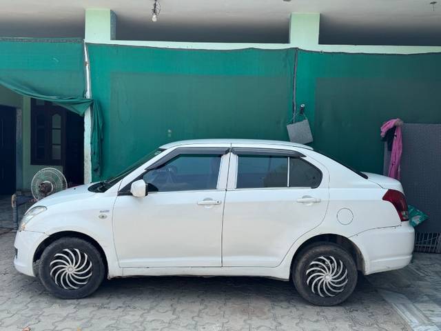 https://images10.gaadi.com/usedgaadi-sellcar/UsedCar/f5c14a73a/4c0415e9-e809-4abf-8c84-664e5dc377dc.jpeg?imwidth=6400