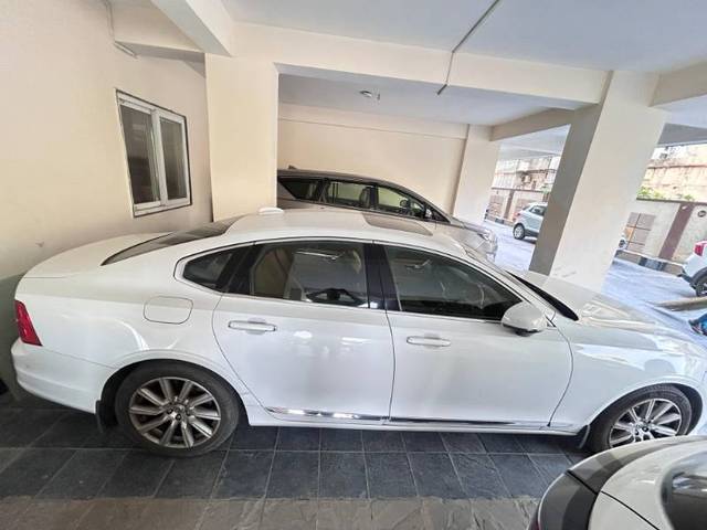 https://images10.gaadi.com/usedgaadi-sellcar/UsedCar/f5c193b3a/edb05b93-270c-48a1-8d21-0b4341514a36.jpg?imwidth=6401