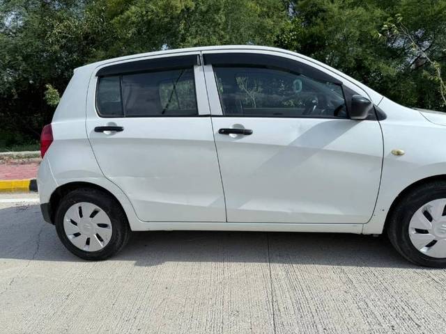 https://images10.gaadi.com/usedgaadi-sellcar/UsedCar/f5c2b064a/f9d1fc05-9270-401f-8a75-6644ee0307e8.jpeg?imwidth=6401