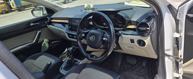 https://images10.gaadi.com/usedgaadi-sellcar/UsedCar/f5c35befa/4fc76fe8-5632-435b-b773-7655d9b45f1a.jpg?imwidth=6401