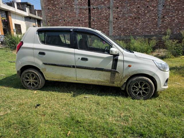https://images10.gaadi.com/usedgaadi-sellcar/UsedCar/f5c399eaa/a3da902a-044d-4230-a5aa-d0e006faaae4.jpg?imwidth=6401
