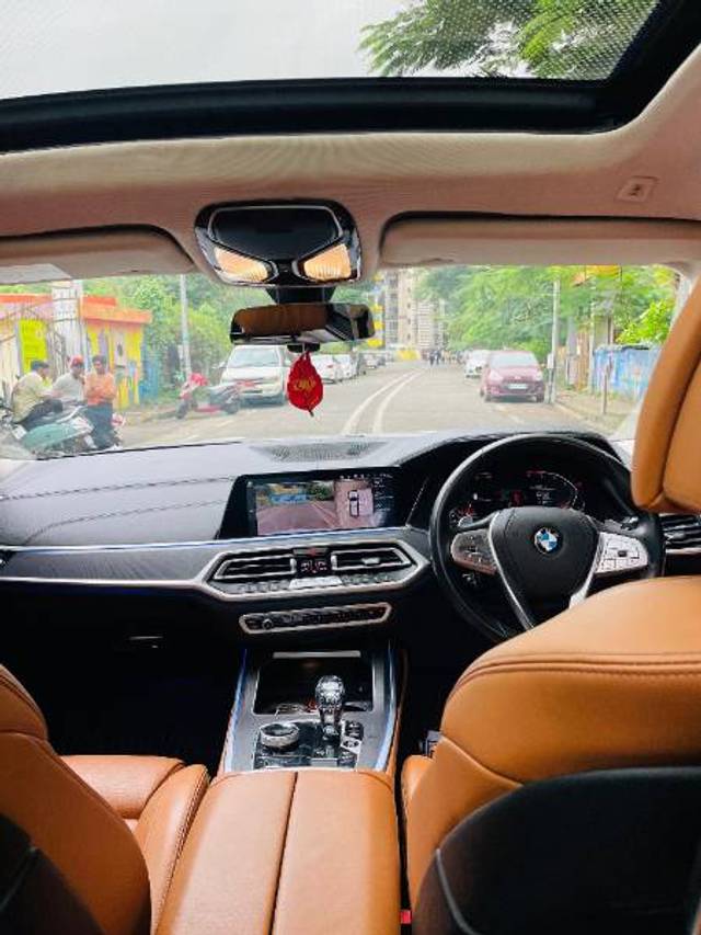 https://images10.gaadi.com/usedgaadi-sellcar/UsedCar/f5c40663a/1228741c-3b8c-42b0-91d4-f26dfec81d40.jpg?imwidth=6402