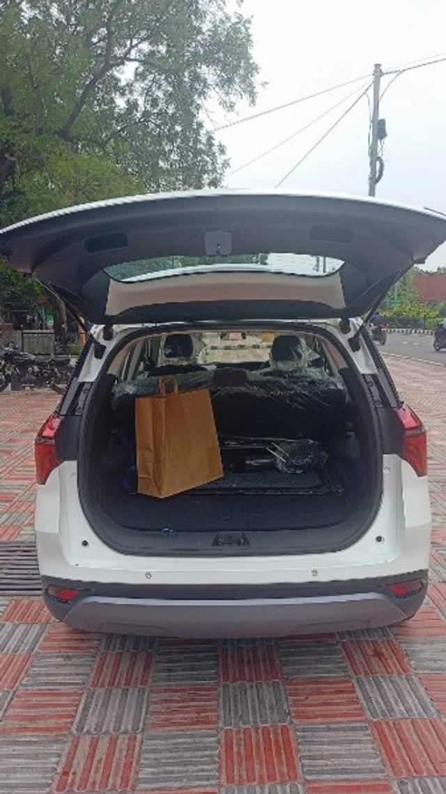 https://images10.gaadi.com/usedgaadi-sellcar/UsedCar/f5c51259a/d9ad7c39-59a0-4fc8-8a5b-5c1ce8001e55.jpeg?imwidth=6402