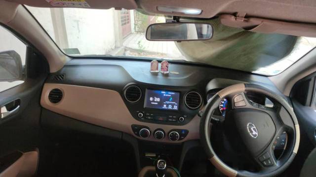 https://images10.gaadi.com/usedgaadi-sellcar/UsedCar/f5c528bda/7f7c5a76-bd53-4880-8b26-927d9b69a565.jpeg?imwidth=6402