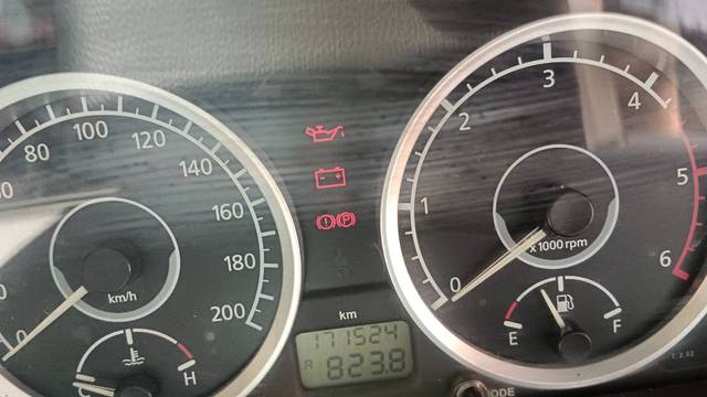 https://images10.gaadi.com/usedgaadi-sellcar/UsedCar/f5c560dba/113fa074-5344-46f4-a270-5d8eda52f3b3.jpg?imwidth=6401