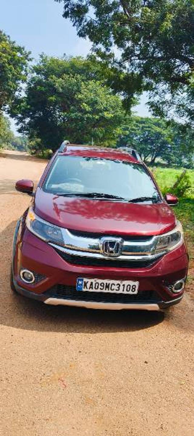https://images10.gaadi.com/usedgaadi-sellcar/UsedCar/f5c56b30a/a1bca358-95c8-4938-80fb-eaf37e79a1ab.jpg?imwidth=6400